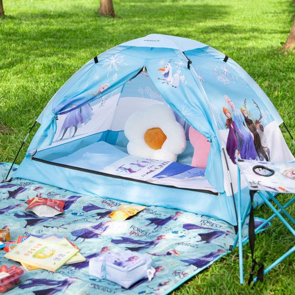 frozen-tent-scene